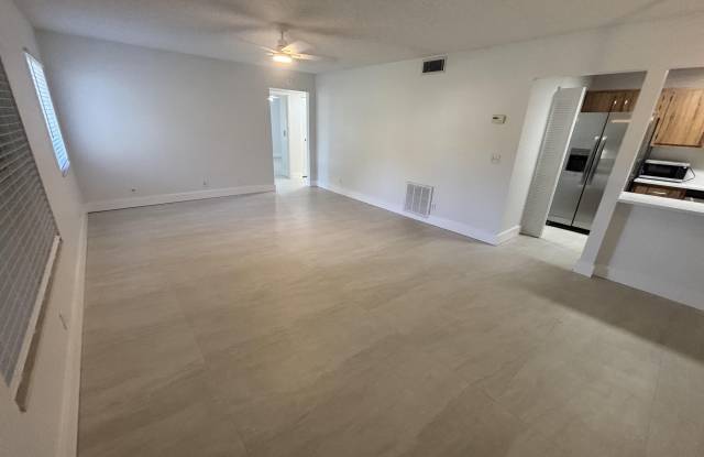 4835 SABLE PINE Circle Gallery 4