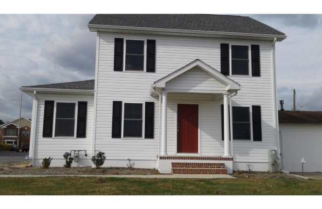 1147 S GOVERNORS Avenue photos photos