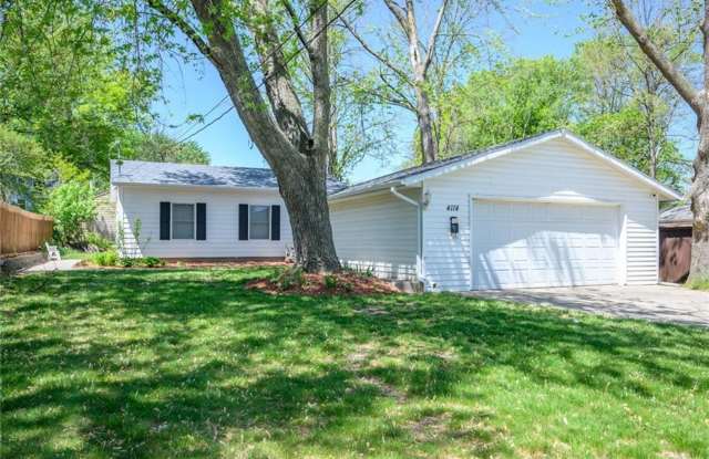 Cozy Home near Merle Hay! photos photos