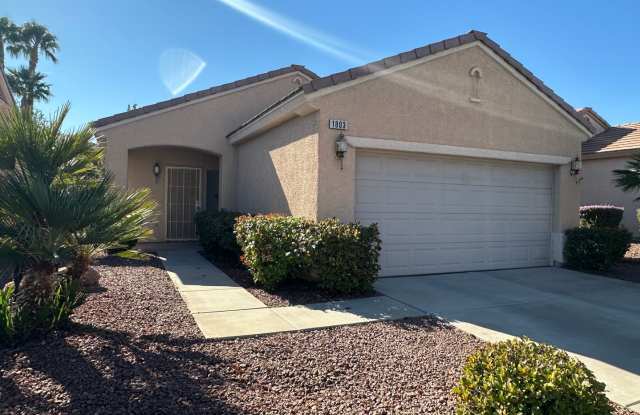 Cozy single story home in an Age Restricted 55+ Community. - 1803 Walking Path Avenue, Henderson, NV 89012