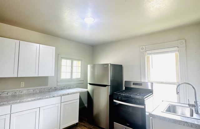 1008 Wright Street - A photos photos