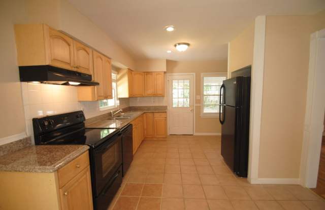 3043 Rollingwood Lane Gallery 4