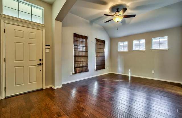 3921 Diamond Ridge Drive Gallery 3