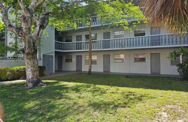 900 Tallwood Ave photos photos