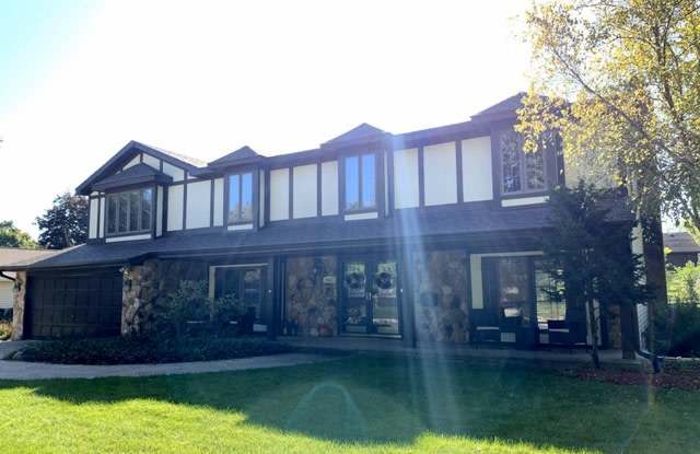 1007 West Golf Road - 1007 West Golf Road, Libertyville, IL 60048