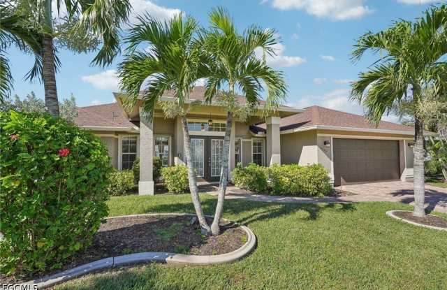 4346 SW 18th Place photos photos