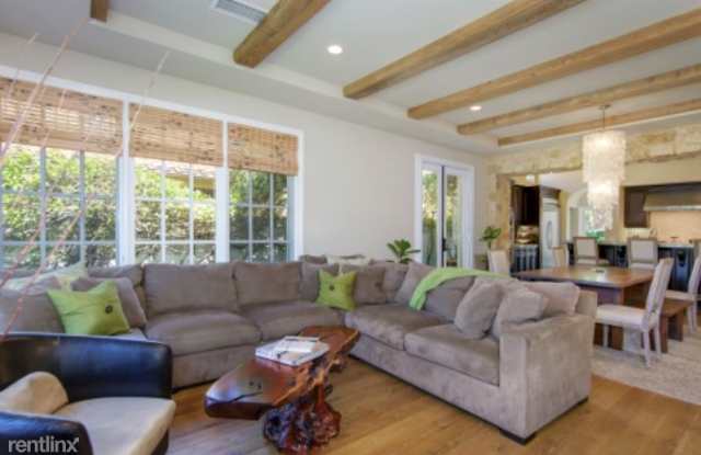 16926 Blue Shadows Lane Gallery 4