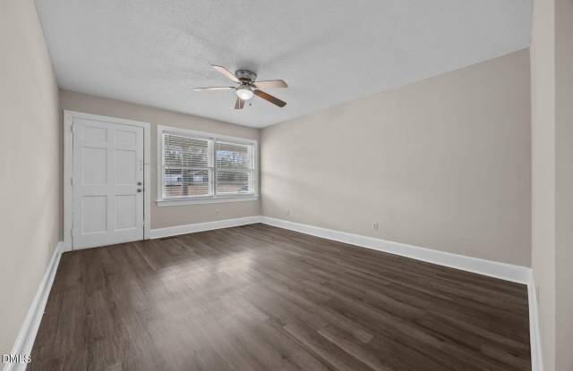 204 W Mcneill Street photos photos