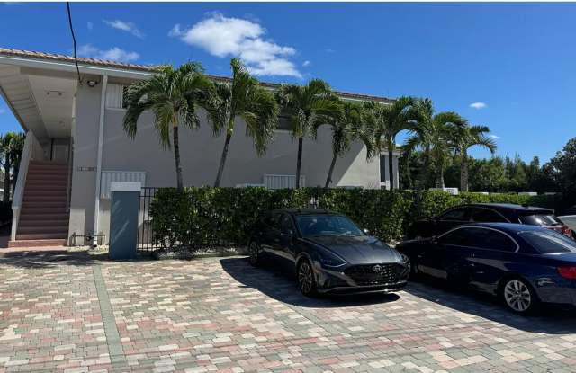 612 Northeast 20th Avenue - 612 Northeast 20th Avenue, Deerfield Beach, FL 33441