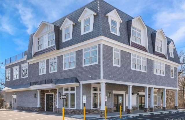 110 New York Avenue unit: 3C - 110 New York Avenue, Halesite, NY 11743