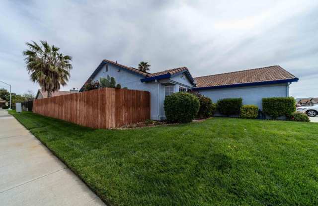 13714 Deleon AVE - 13714 Deleon Avenue, Santa Nella, CA 95322