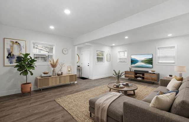 Freshly Renovated San Leandro Home Featuring a Dedicated Studio photos photos