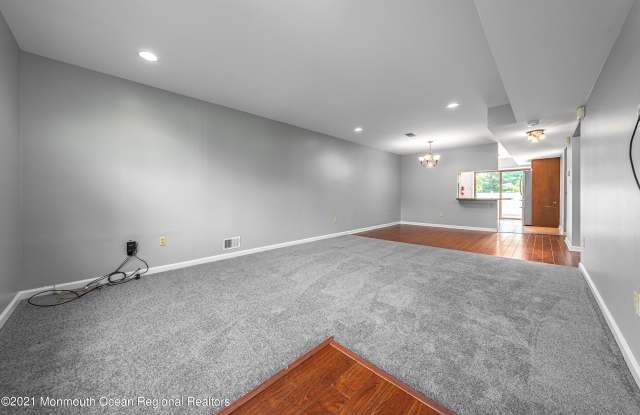 233 Timberline Road Gallery 4