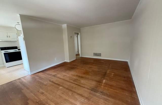 PRE-LEASING FOR AUGUST 9TH 2027! Gallery 4
