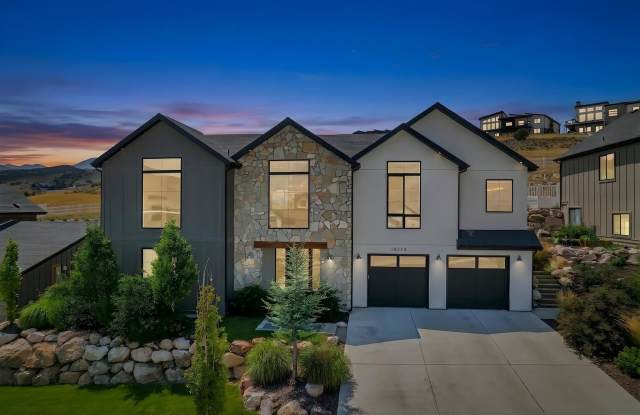 14224 S SUMMIT Ln Gallery 1