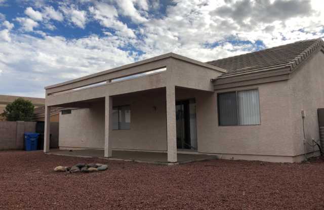 10524 W PRESTON Lane Gallery 3