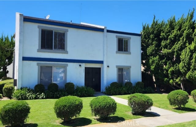 10641 Chestnut Street - 10641 Chestnut Street, Los Alamitos, CA 90720