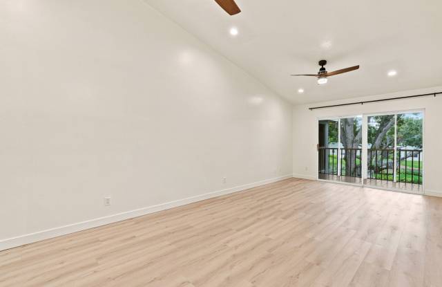 181 Grand Oaks Way #202 - 1 Gallery 4