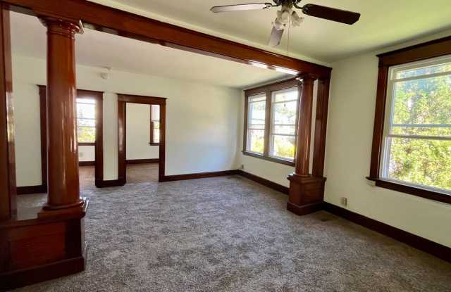 Two Bedroom upstairs apartment in Alton Gallery 4