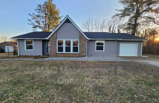 1550 Lake Villa Circle - 1550 Lake Villa Circle, Cookeville, TN 38506