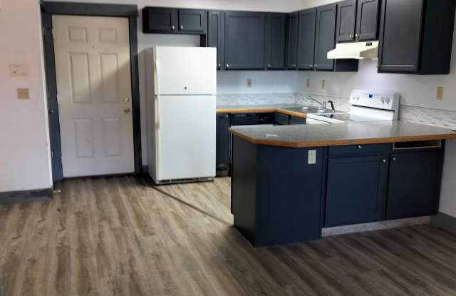 135 Bitterbrush Ct. #B photos photos