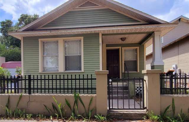 2008 N ALBANY AVENUE photos photos