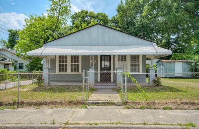1740 Starnes Street photos photos