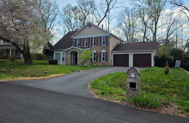 8120 PAISLEY Place Gallery 2