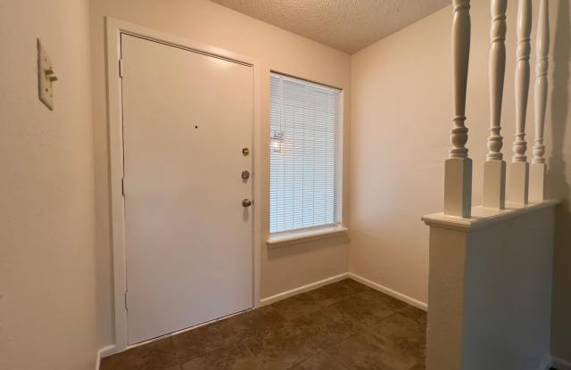 Fully Updated 3/2/2 in West Lubbock Gallery 4