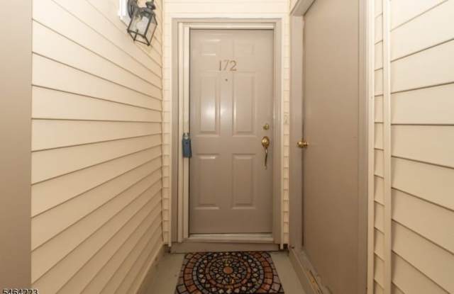172 Potomac Dr Gallery 2