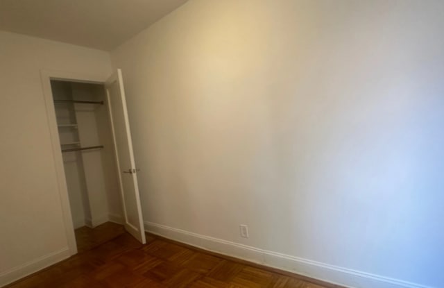 143 E 72nd St Gallery 3