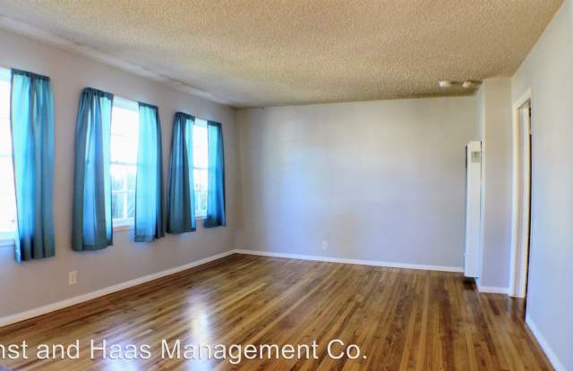 918 E. 118th St. Gallery 4