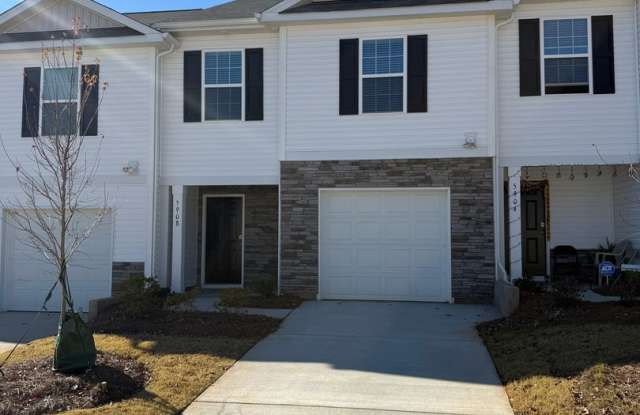 Beautiful Townhome in Charlotte - 5908 Faron Way, Charlotte, NC 28262