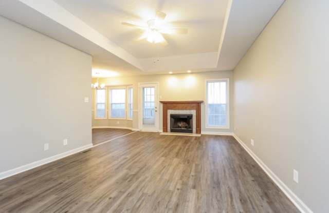 427 Sandburg Drive Gallery 3