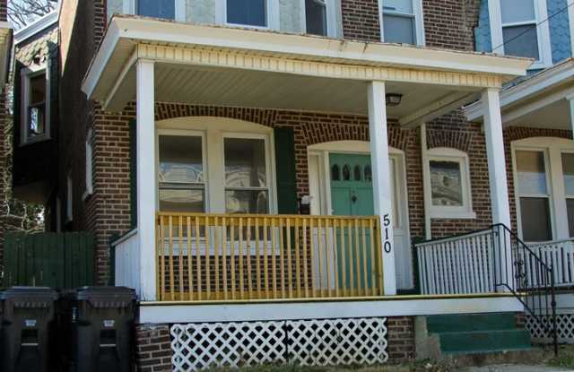 Lovely Townhouse in Baynard Boulevard Historic District - 510 West 25th Street, Wilmington, DE 19802