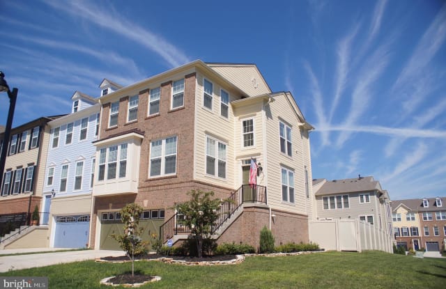 524 RED RASPBERRY TERRACE - 524 Red Raspberry Ter, Leesburg, VA 20175