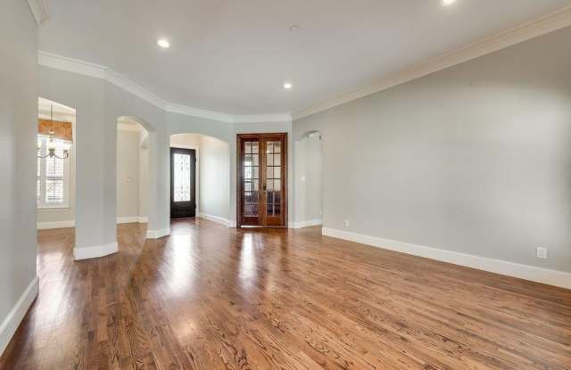 1008 Venice Avenue Gallery 3