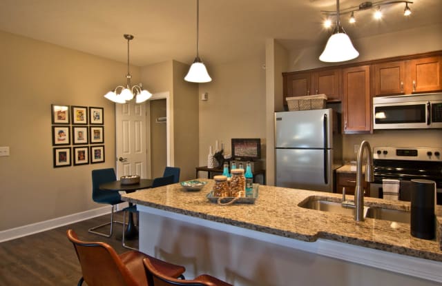885 Chillingham Drive - 885 Chillingham Drive, Westerville, OH 43082