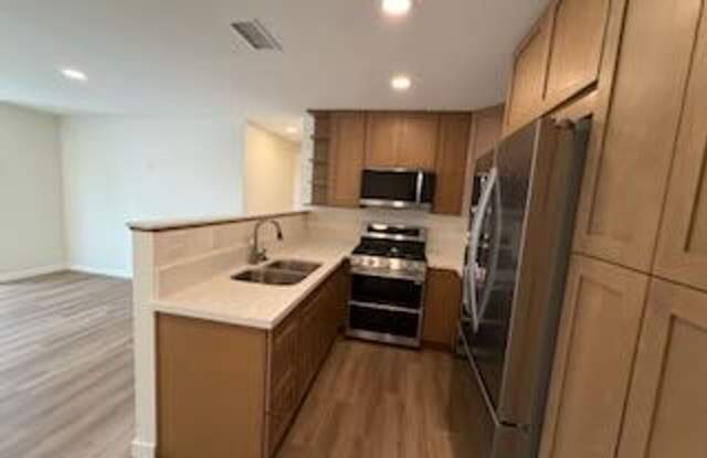 Amazing remodeled 4 Bedroom, 2 Bath Home with Large yard. Gallery 3