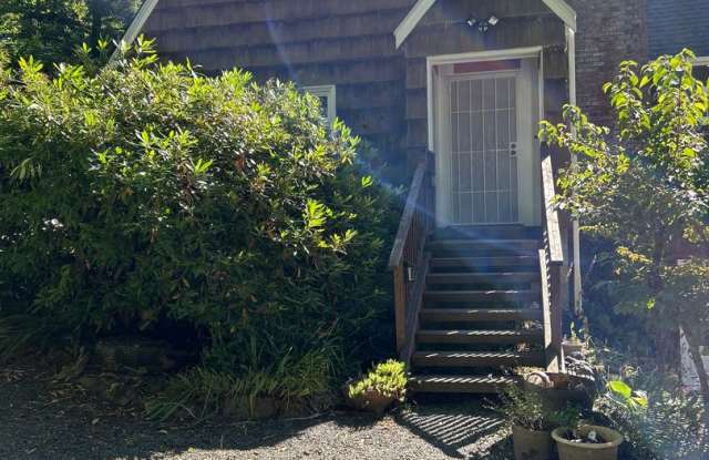 4 Bedroom Upstairs Unit in a Country Setting photos photos