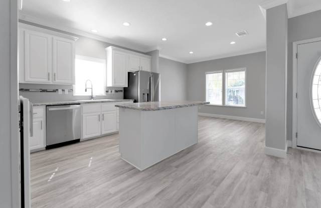 3266 Walden Shores Loop Gallery 4