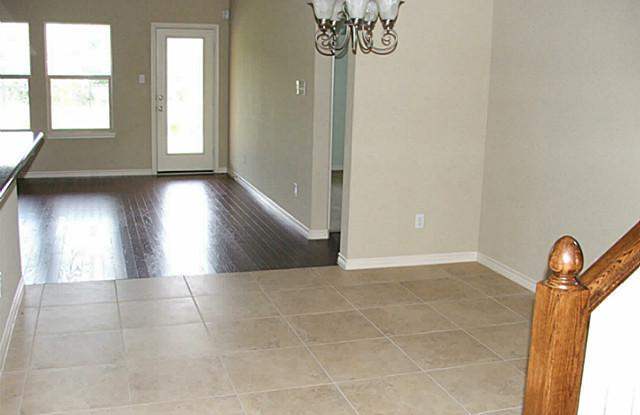 3749 Redwood Creek Lane Gallery 2