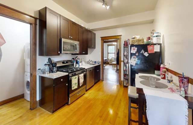 Awesome 2 Bedroom, 1 Bath In Wrigleyville With In-Unit Laundry Available August 1, 2026 photos photos
