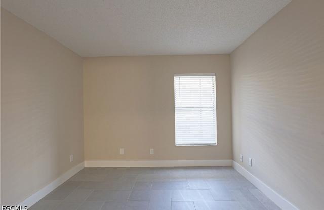 5331 Summerlin Road Gallery 3