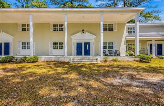 2326 Barrington Circle Gallery 4