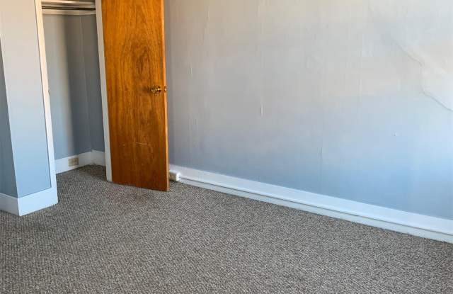 405 North Mcbride Street - 1 Gallery 4