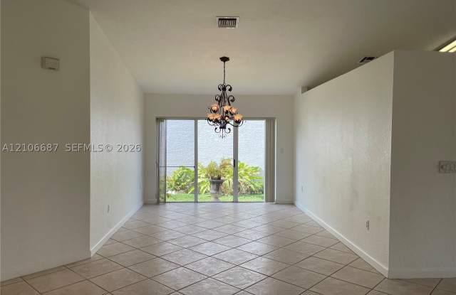 12001 SW 133rd Ter Gallery 2