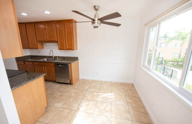 MOVE IN SPECIAL! $750 off first month rent! 2BR/1.5BA Condo! 2 parking spaces photos photos MOVE IN SPECIAL! $750 off first month rent! 2BR/1.5BA Condo! 2 parking spaces photos photos