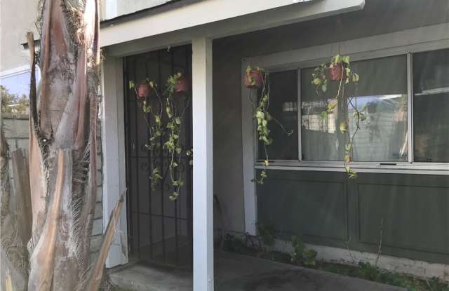 1322 E Fairgrove Avenue Gallery 3