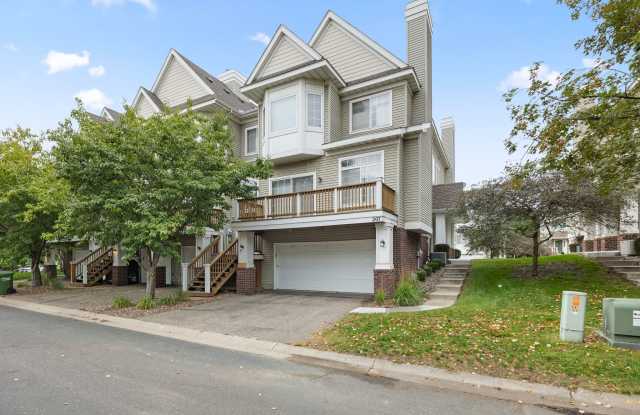 207 Christenson Way Northeast Gallery 1